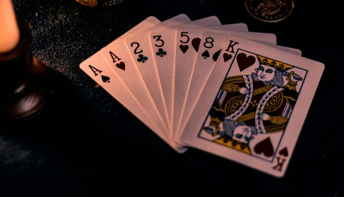 Filipino player accessing winzir nba casino games on a smartphone